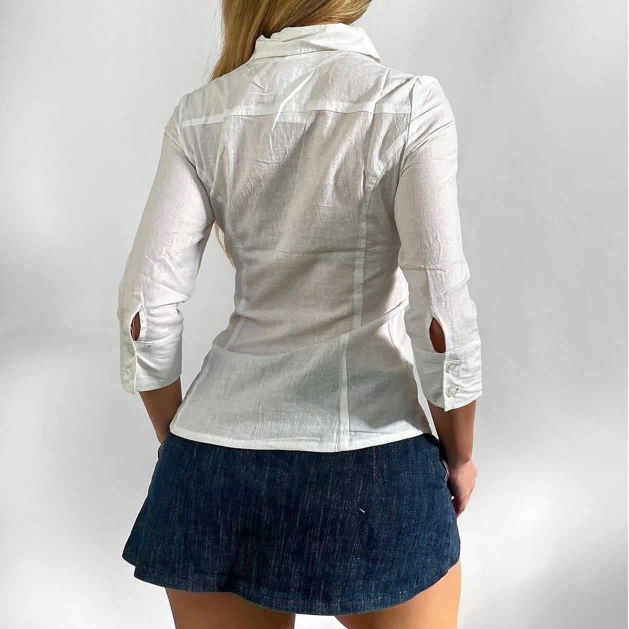 00s White collared Keyhole Top