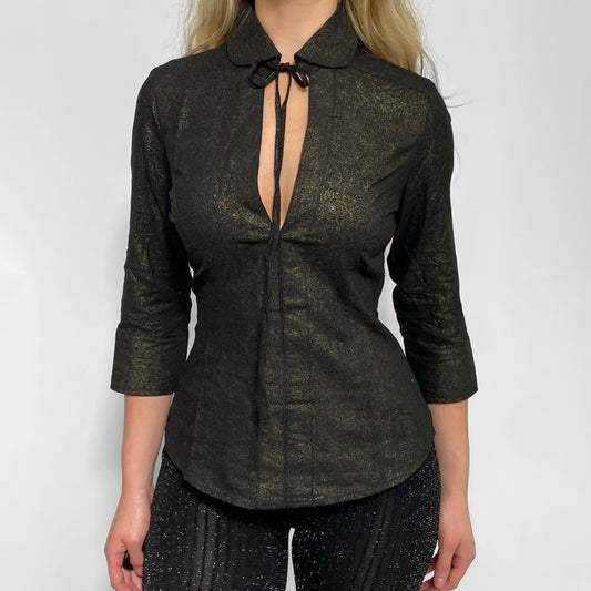 00s Collared Key-hole Top