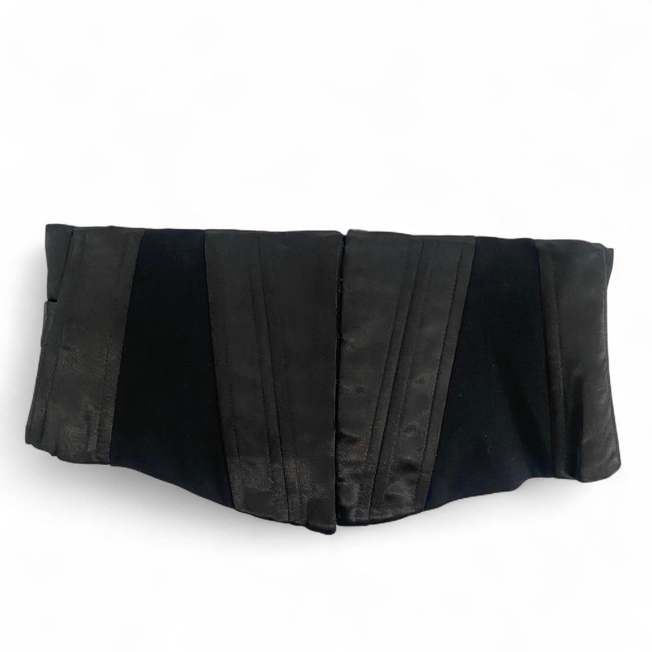 00s Hook & Eyelet Belt